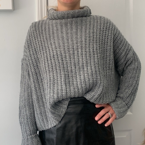 Rebecca‎ Minkoff gray Kasey Sweater M Chunky knit turtleneck wool blend cropped - Picture 1 of 15